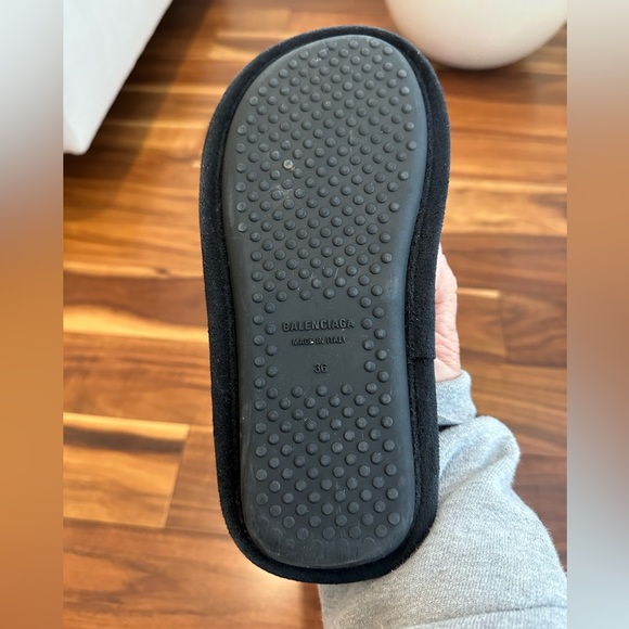 BALENCIAGA BLACK SOFT VELOUR SANDAL SLIPPER SIZE 36 - Picture 10 of 16